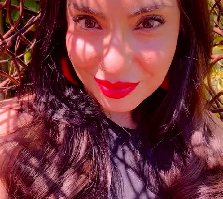 Camila Huara escort