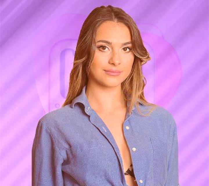Emilia 3 Villa Mercedes escort