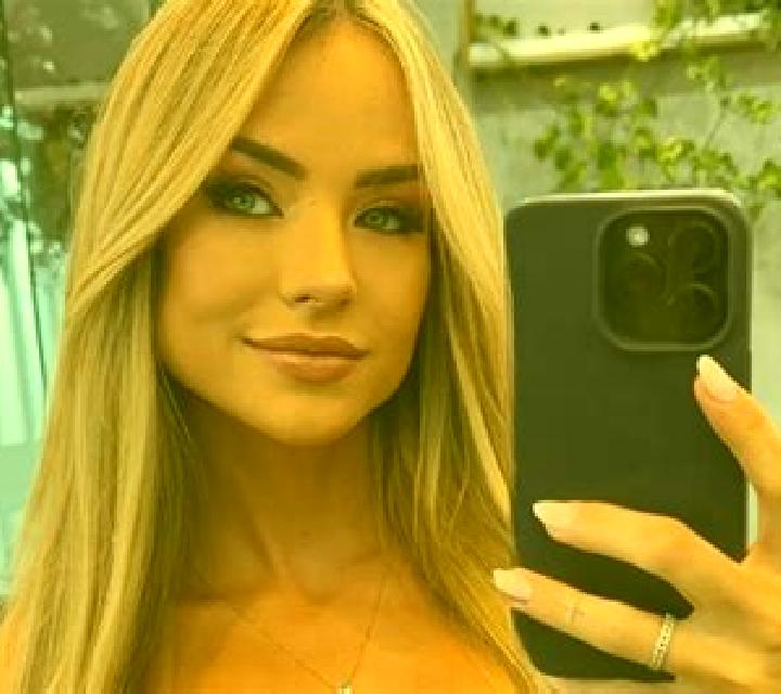 Gabriela Chicureo escort