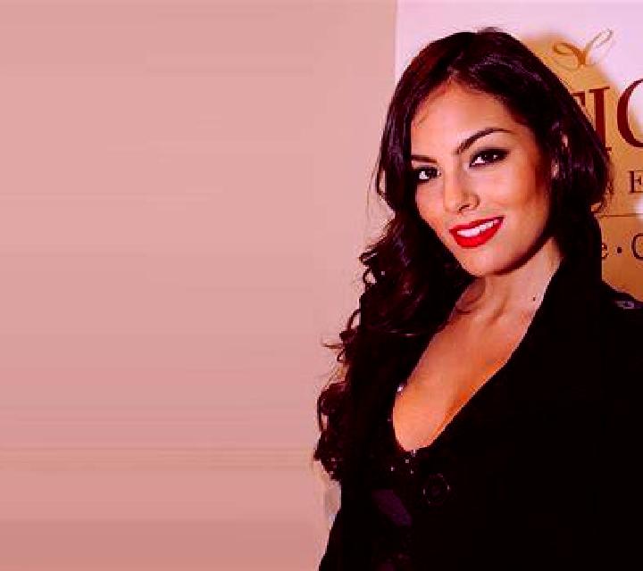 Ximena Olmue escort